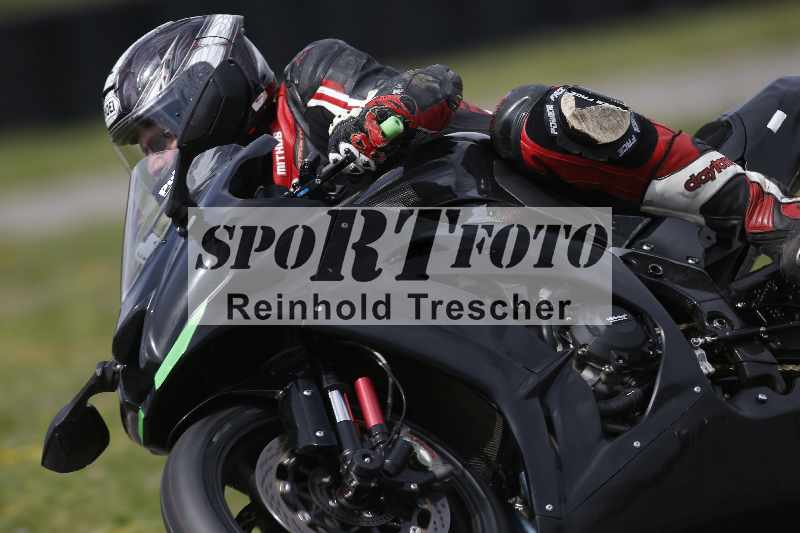 /Archiv-2024/05 31.03.2024 Speer Racing ADR/Freies Fahren/unklar